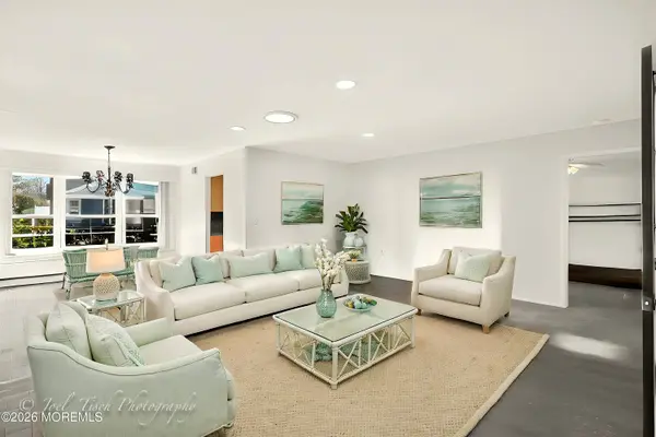 826 Liverpool Circle, Manchester, NJ 08759