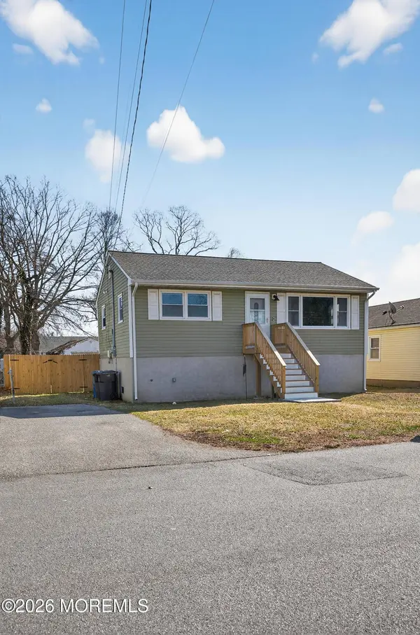 553 Lloyd Road, Toms River, NJ 08753