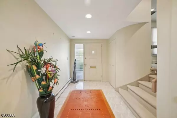 40 Gail Ct, Springfield Twp., NJ 07081