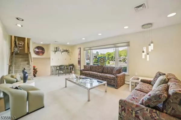 40 Gail Ct, Springfield Twp., NJ 07081