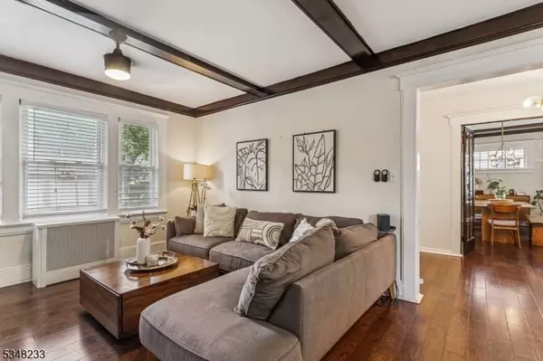 253 E 2Nd Ave, Roselle Boro, NJ 07203