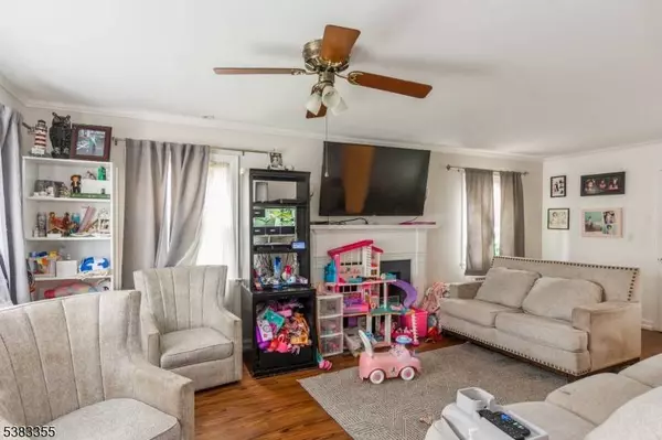 262 Mountain Ave, Springfield Twp., NJ 07081