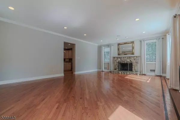 567 Mountain Ave, Springfield Twp., NJ 07081