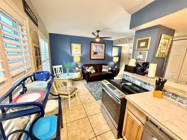 32 FLETCHER #105, Fernandina Beach, FL 32034