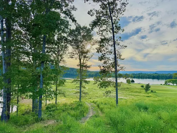 1276 Holly Glen LN, Decatur, TN 37322