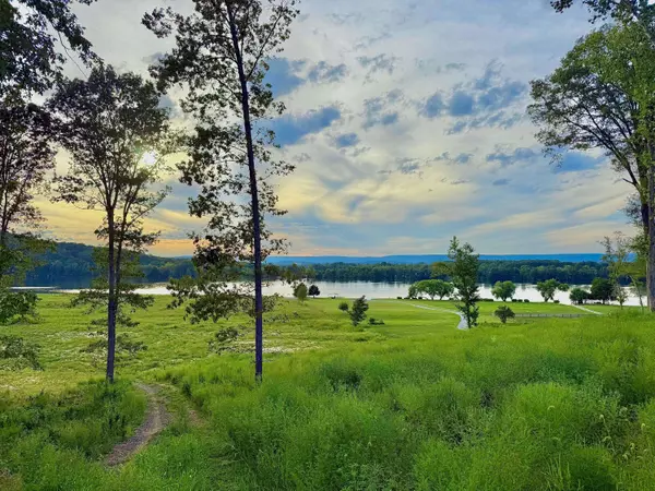 1276 Holly Glen LN, Decatur, TN 37322