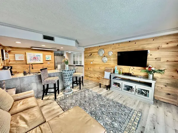 2830 Scenic Gulf DR #UNIT 215, Miramar Beach, FL 32550