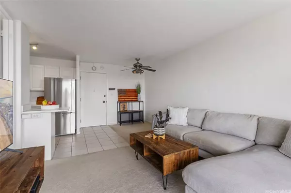 775 Kinalau PL #1806, Honolulu, HI 96813