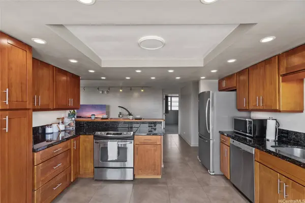 1425 Ward AVE #12W, Honolulu, HI 96822