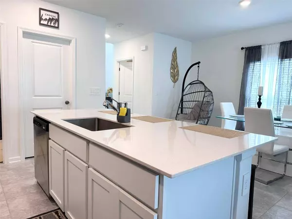 1902 PRESLEY PL, Kissimmee, FL 34746