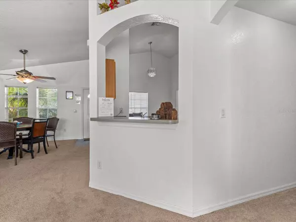 136 TROON CIR, Davenport, FL 33897