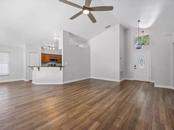 150 BENTLEY OAKS BLVD, Davenport, FL 33896