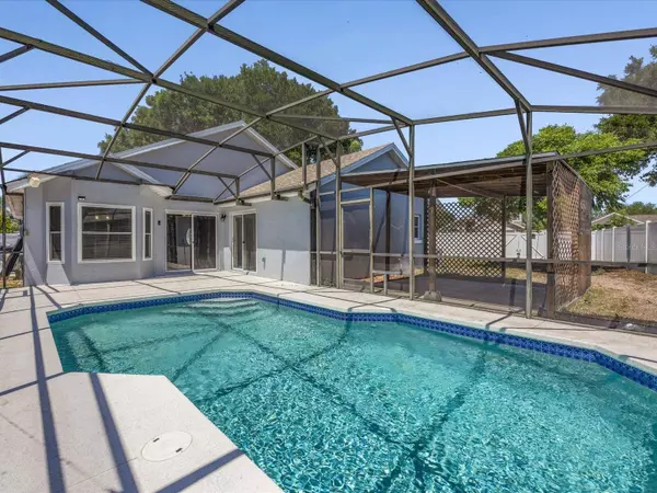 150 BENTLEY OAKS BLVD, Davenport, FL 33896