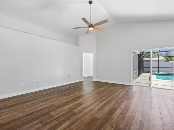 150 BENTLEY OAKS BLVD, Davenport, FL 33896