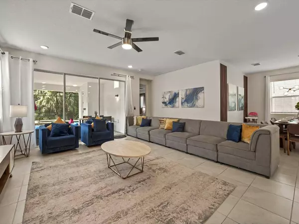 8943 COCONUT BREEZE DR, Kissimmee, FL 34747