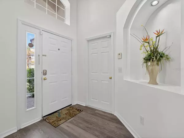 1112 SOLANA CIR, Davenport, FL 33897