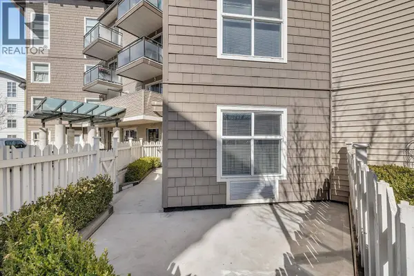 533 Yates RD #100, Kelowna, BC V1V2T7