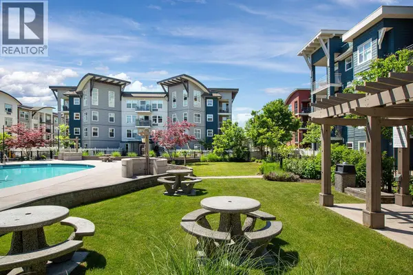 533 Yates RD #100, Kelowna, BC V1V2T7