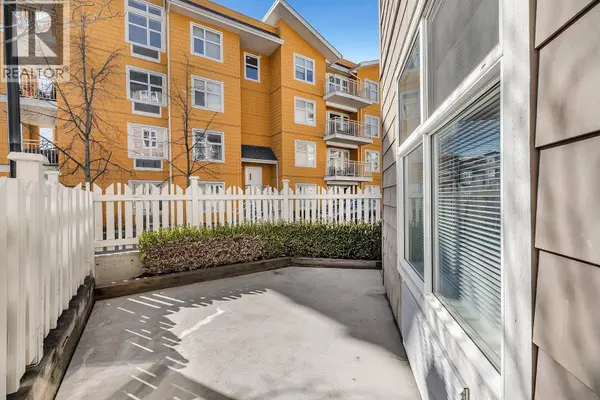 533 Yates RD #100, Kelowna, BC V1V2T7
