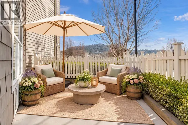 533 Yates RD #100, Kelowna, BC V1V2T7