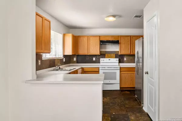 9954 Sungate, San Antonio, TX 78245