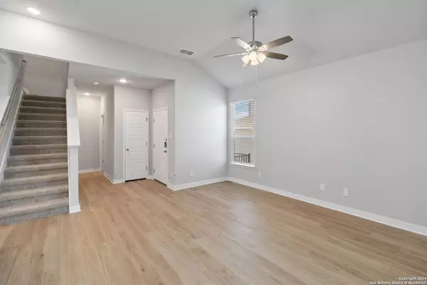 240-244 Nespral, San Antonio, TX 78253