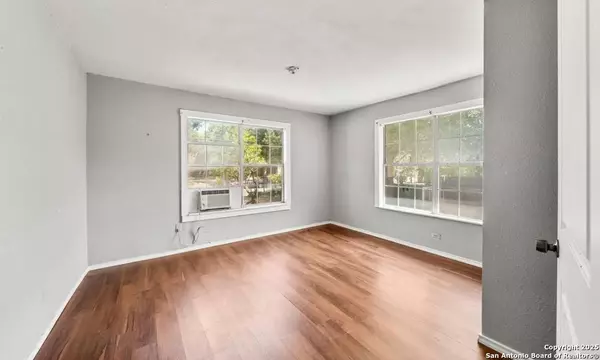 134 Cheyenne, San Antonio, TX 78207