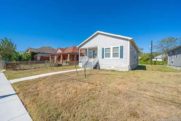 2115 Houston, San Antonio, TX 78207