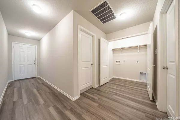 2942 Daisy Meadow, New Braunfels, TX 78130