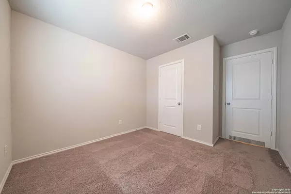 2942 Daisy Meadow, New Braunfels, TX 78130