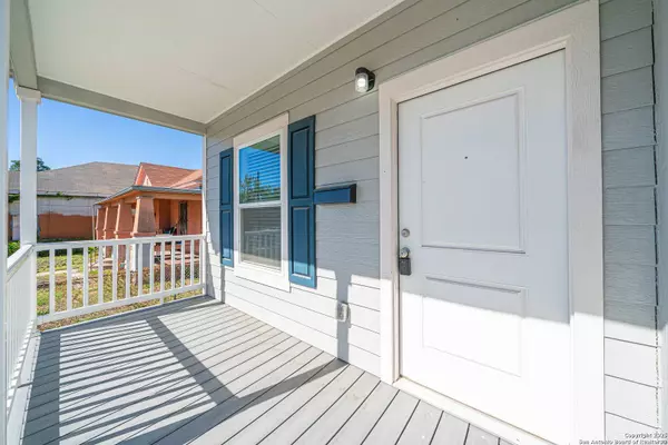 2115 Houston, San Antonio, TX 78207