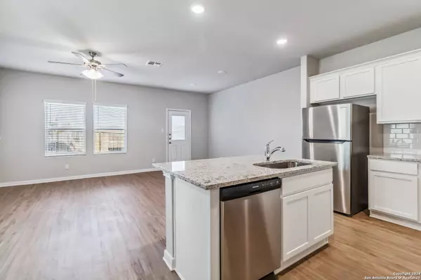 3932 Abbott Pass, San Antonio, TX 78152