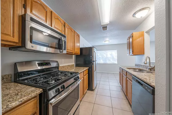 5955 Oak Run, San Antonio, TX 78247