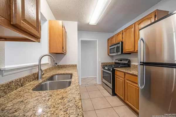 5955 Oak Run, San Antonio, TX 78247