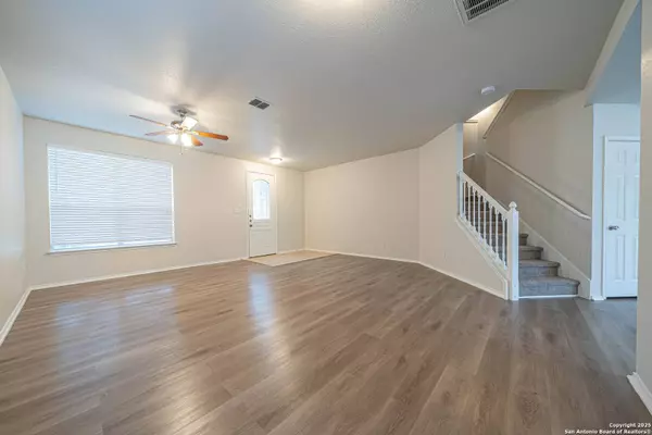 6807 Elmwood, Live Oak, TX 78233