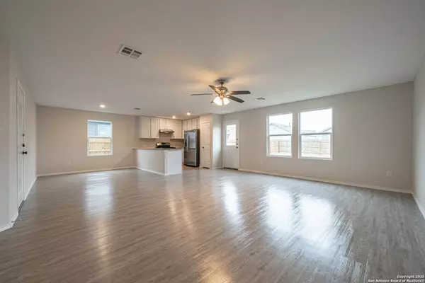 2818 Gustavo, Converse, TX 78109