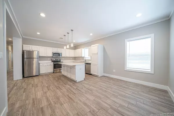 1420 Burleson, San Antonio, TX 78202