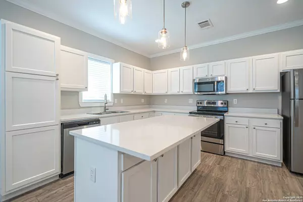 1418 Burleson, San Antonio, TX 78202