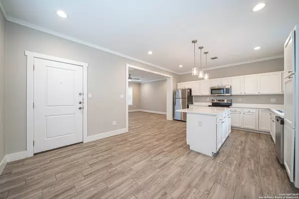 1420 Burleson, San Antonio, TX 78202