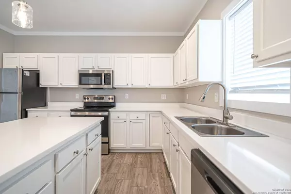 1420 Burleson, San Antonio, TX 78202