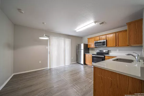 6719 Walnut Valley, San Antonio, TX 78242