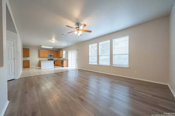 6807 Elmwood, Live Oak, TX 78233