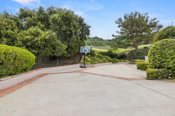 3034 Deer Valley Avenue, Newbury Park, CA 91320