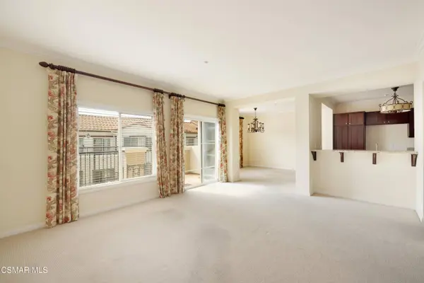 485 Country Club Drive #225, Simi Valley, CA 93065