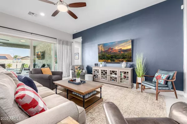 5621 N 189TH Drive, Litchfield Park, AZ 85340