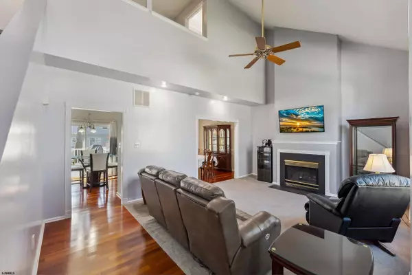 74 Irving Ct, Mays Landing, NJ 08330