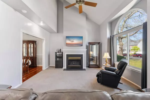 74 Irving Ct, Mays Landing, NJ 08330