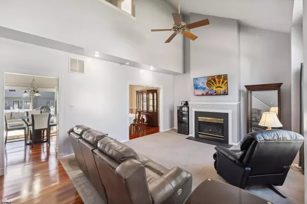 74 Irving Ct, Mays Landing, NJ 08330