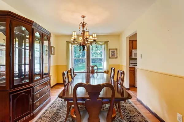 208 Crestview Ave, Galloway Township, NJ 08205