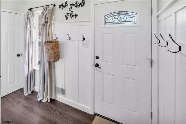 37 Delancy Ct, Hamilton Township, NJ 08330